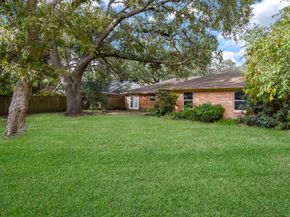 4721 Briarbend Drive, Houston TX 77035