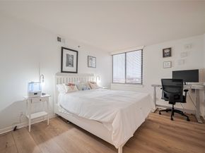 3525 Sage Road 1004, Houston TX 77056