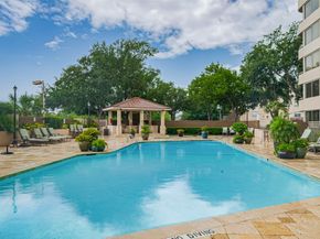 3525 Sage Road 1004, Houston TX 77056