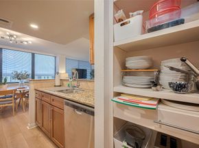 3525 Sage Road 1004, Houston TX 77056