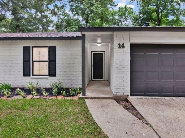 14 Fiddleleaf Court, The Woodlands TX 77381