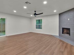 14 Fiddleleaf Court, The Woodlands TX 77381