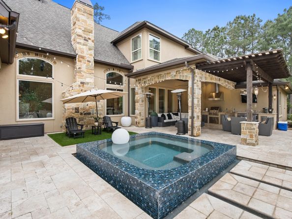 54 Player Point Drive, The Woodlands TX 77382