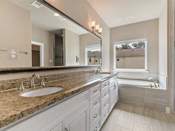 4312 Dickson Street B, Houston TX 77007