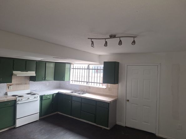 140 Goodson Drive 140, Houston TX 77060
