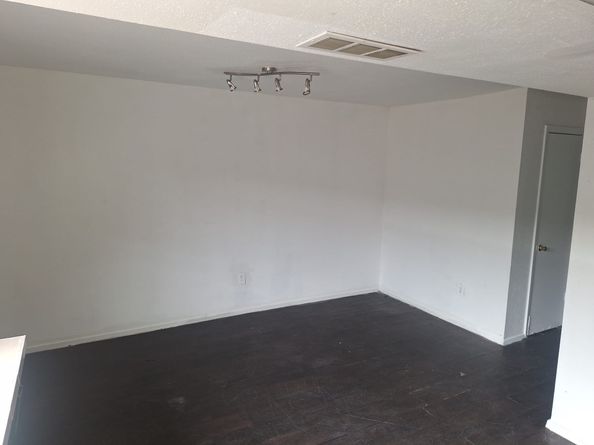 140 Goodson Drive 140, Houston TX 77060