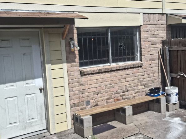 140 Goodson Drive 140, Houston TX 77060