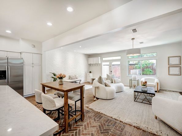 3815 Wakeforest Street, Houston TX 77098