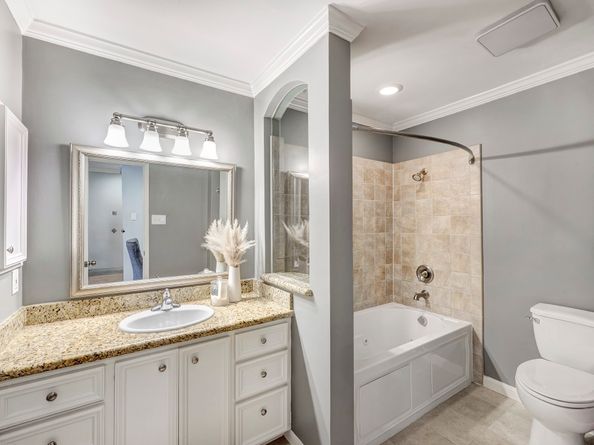 3815 Wakeforest Street, Houston TX 77098