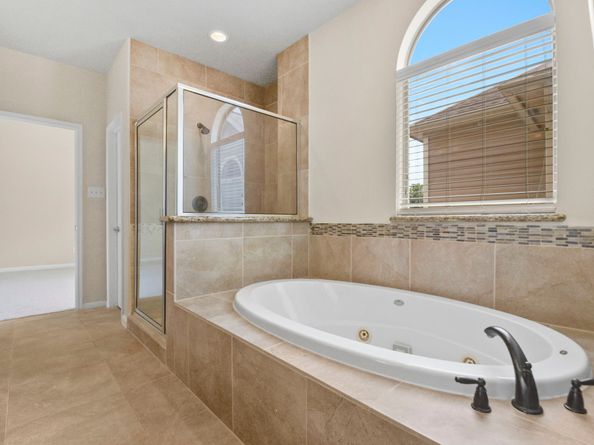 5210 Petty Street C, Houston TX 77007