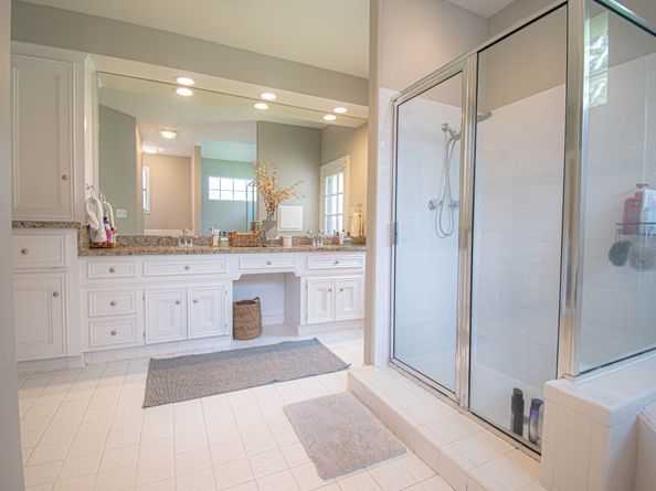 8014 N Circle Drive, Houston TX 77071