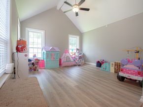 8014 N Circle Drive, Houston TX 77071