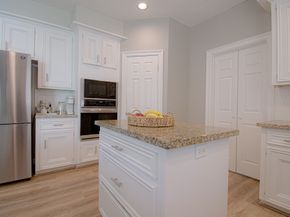 8014 N Circle Drive, Houston TX 77071