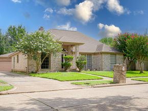 8014 N Circle Drive, Houston TX 77071