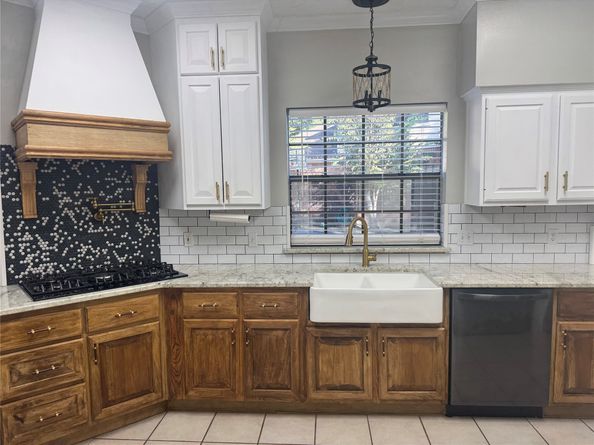5102 Natural Bridge Drive, Kingwood TX 77345