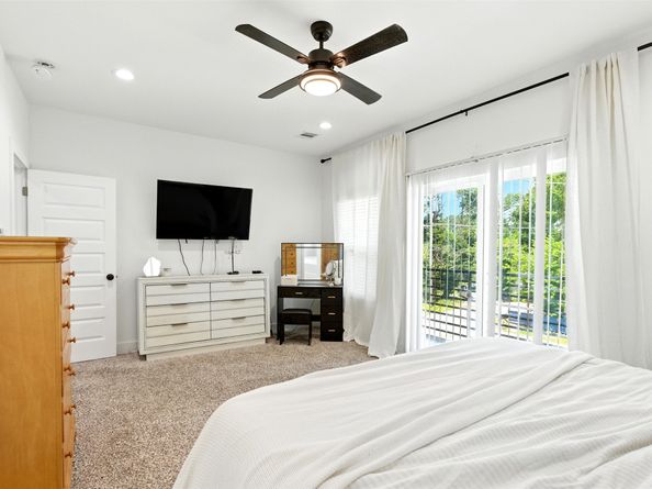 7711 Willow Street, Houston TX 77088