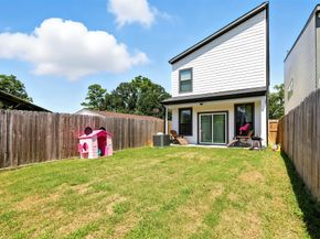 7711 Willow Street, Houston TX 77088