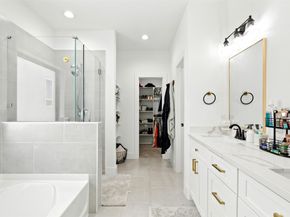 7711 Willow Street, Houston TX 77088