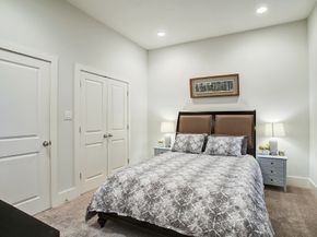2913 Leeland Street, Houston TX 77003
