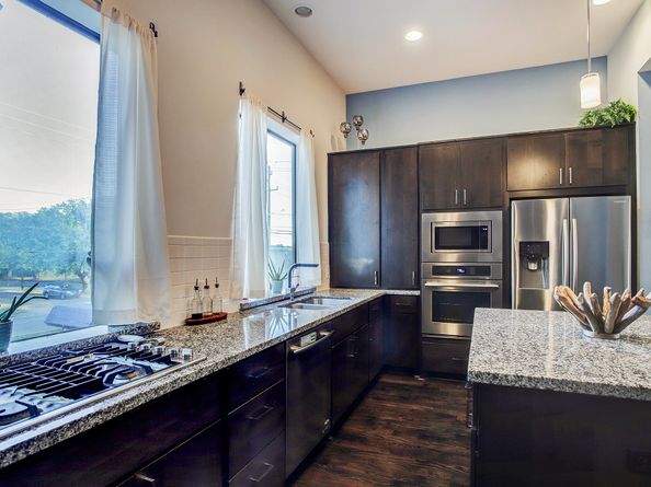 2913 Leeland Street, Houston TX 77003