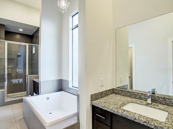 2913 Leeland Street, Houston TX 77003