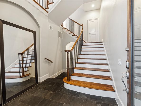 4915 Chenevert Street, Houston TX 77004