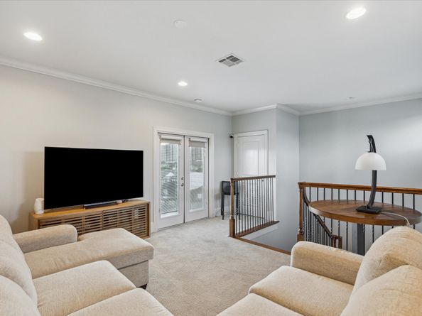 4915 Chenevert Street, Houston TX 77004