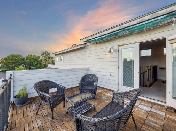 4915 Chenevert Street, Houston TX 77004