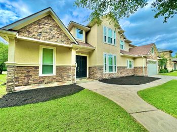 5318 Handbrook Drive