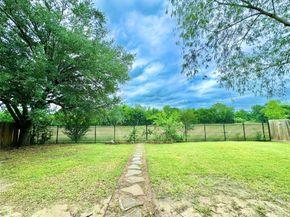 5318 Handbrook Drive, Houston TX 77069