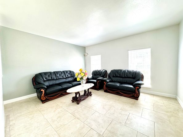 11127 Village Bend Lane, Houston TX 77072