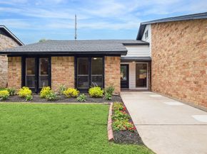 2734 Mesquite Drive, Sugar Land TX 77479