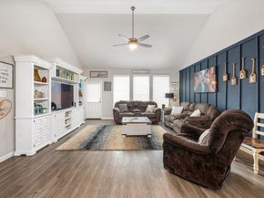 4413 Eveslage Lane, Conroe TX 77304