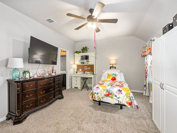 4413 Eveslage Lane, Conroe TX 77304