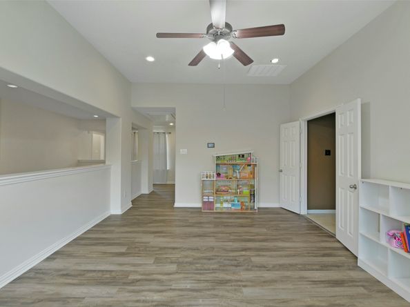 18415 Pin Oak Bend Drive, Cypress TX 77433