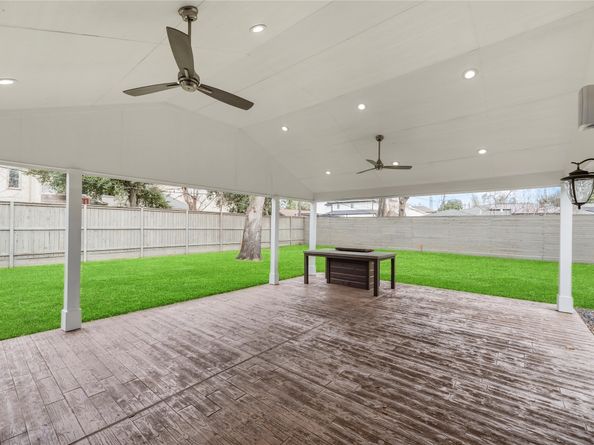 4422 Merwin Street, Houston TX 77027