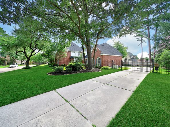 2206 Hickory Park Drive, Kingwood TX 77345