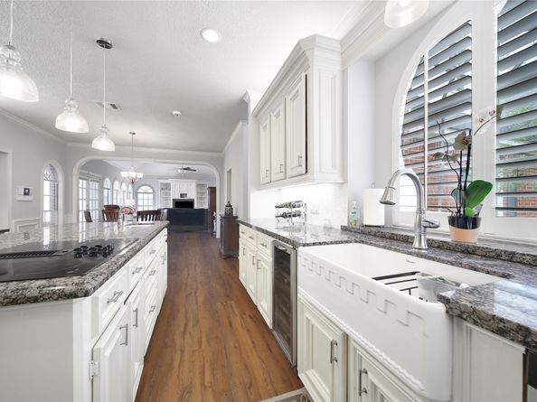 2206 Hickory Park Drive, Kingwood TX 77345
