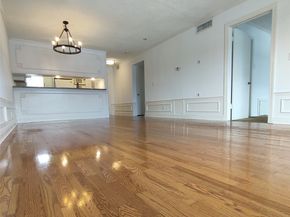 3131 Southwest Freeway 49, Houston TX 77098