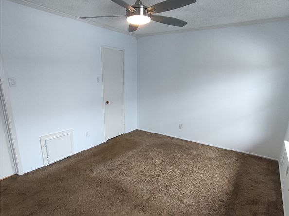 3131 Southwest Freeway 49, Houston TX 77098