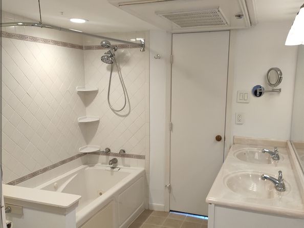 3131 Southwest Freeway 49, Houston TX 77098