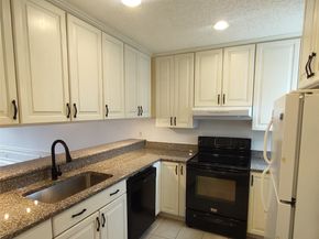 3131 Southwest Freeway 49, Houston TX 77098