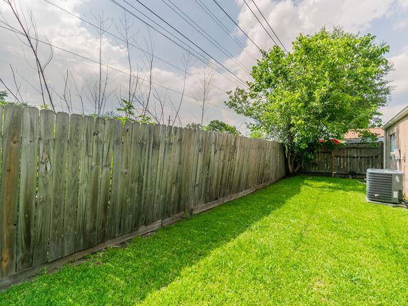 6930 Caddo Lake Lane, Houston TX 77083