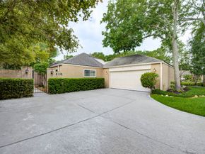 310 E Fair Harbor Lane, Houston TX 77079