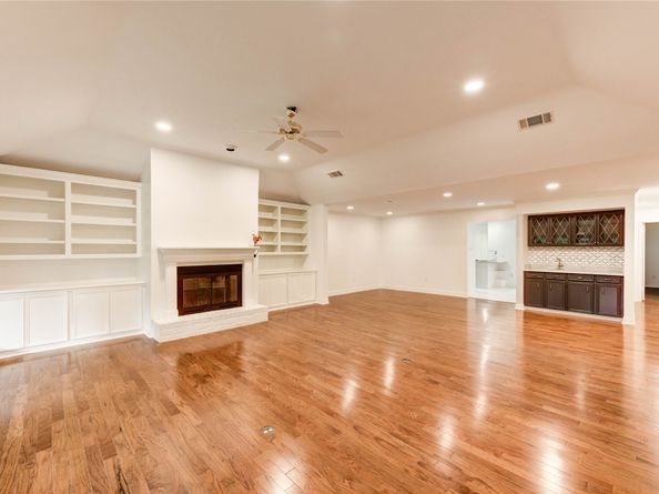 310 E Fair Harbor Lane, Houston TX 77079