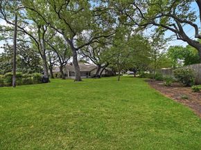 11512 Tin Cup DR 201, Austin TX 78750