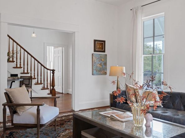 810 E 13th ST, Austin TX 78702