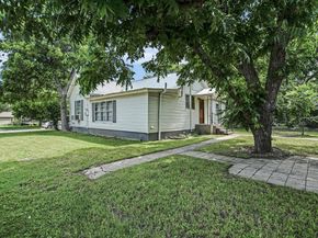 312 W 10th ST, Georgetown TX 78626