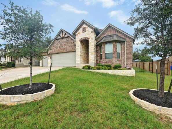 918 Valley View DR, Leander TX 78641