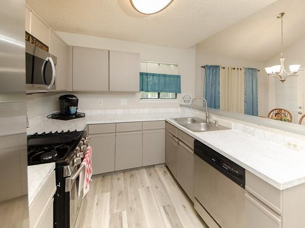 2112 Waterway BND, Austin TX 78728